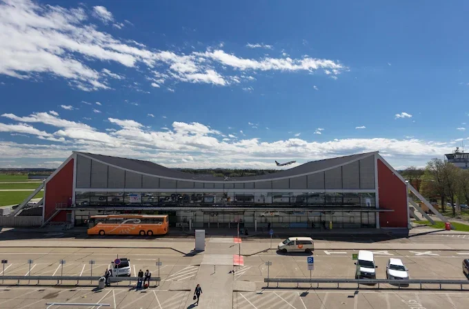 Airport Memmingen gallery image 1