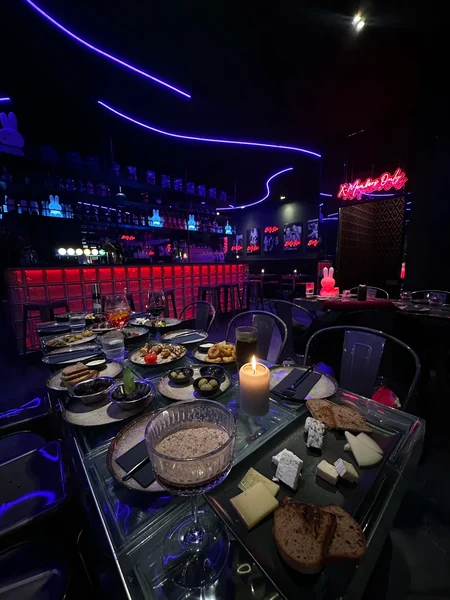 Dirty Rose - Spanish Tapas- & Cocktailbar Galeriebild 1 Dirty Rose - Spanish Tapas- & Cocktailbar Galeriebild 1