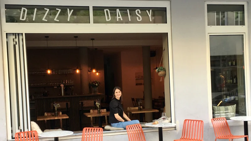 Dizzy Daisy gallery image 1