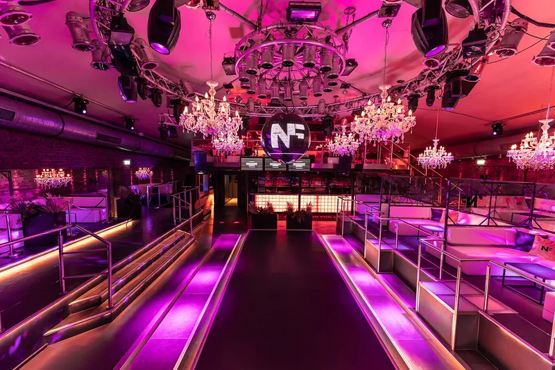 Nachtflug gallery image 2