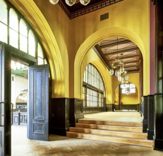 Sächsischer Wartesaal gallery image 3