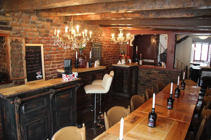 The Oak’s Bar gallery image 2 The Oak’s Bar gallery image 2