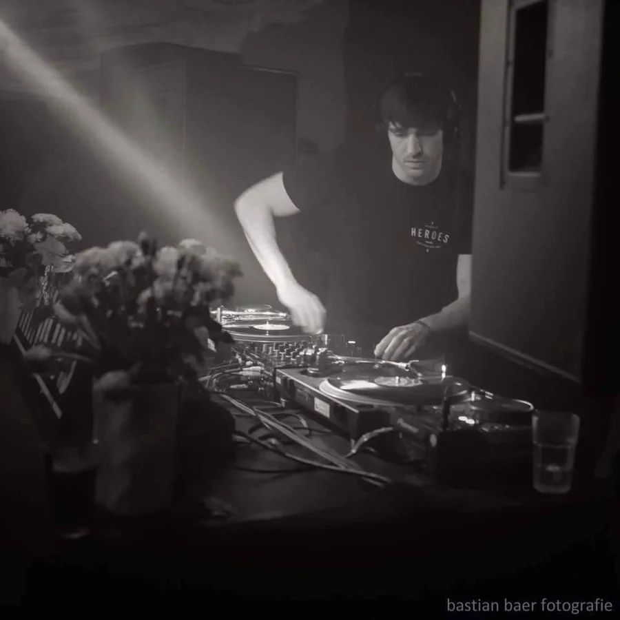 Flyer: friends.zone mit Jago K. & Freunde Flyer: friends.zone mit Jago K. & Freunde