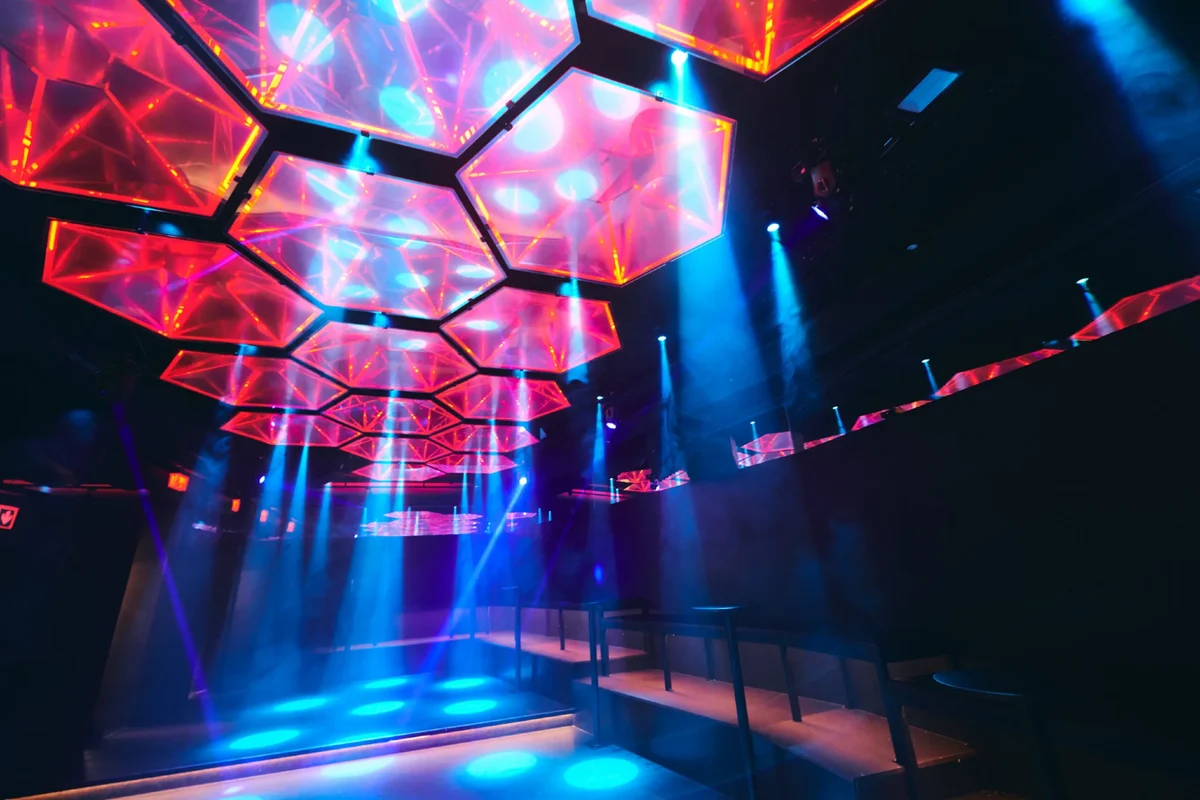 Flyer: Enter a bar. Leave a club. Flyer: Enter a bar. Leave a club.