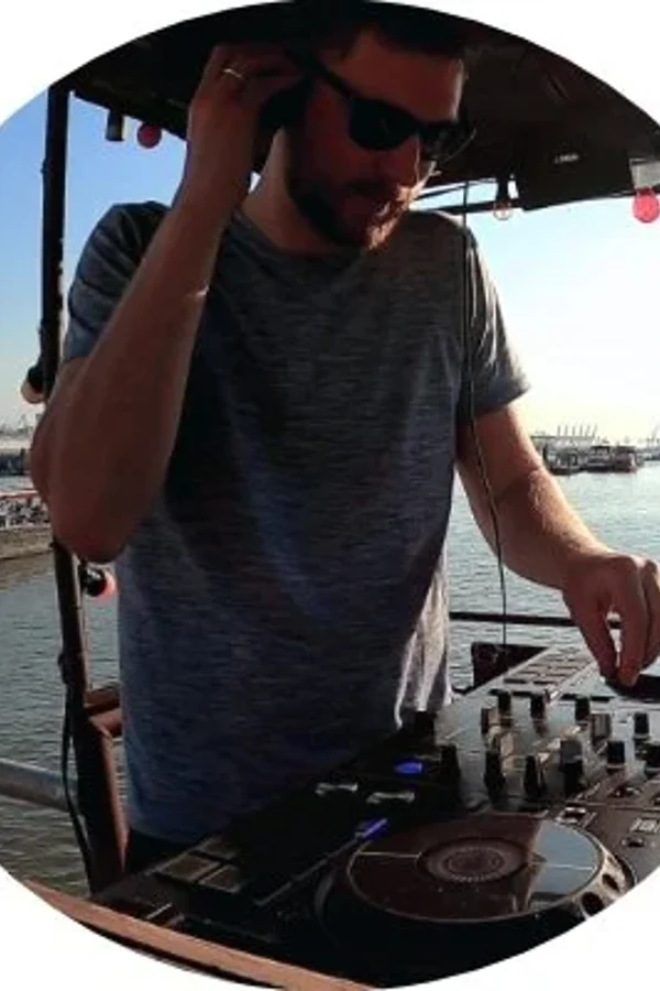Event-Bild: HOUSEBOAT GROOVES mit OLL-ZEN