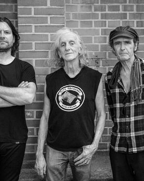 Event-Bild: KONZERT: The Lombego Surfers + Tyles