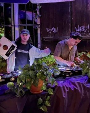 Event-Bild: Biergarten w/ Electrophil