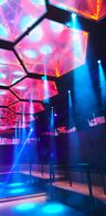 Event: Enter a bar. Leave a club. Event-Bild: Enter a bar. Leave a club.
